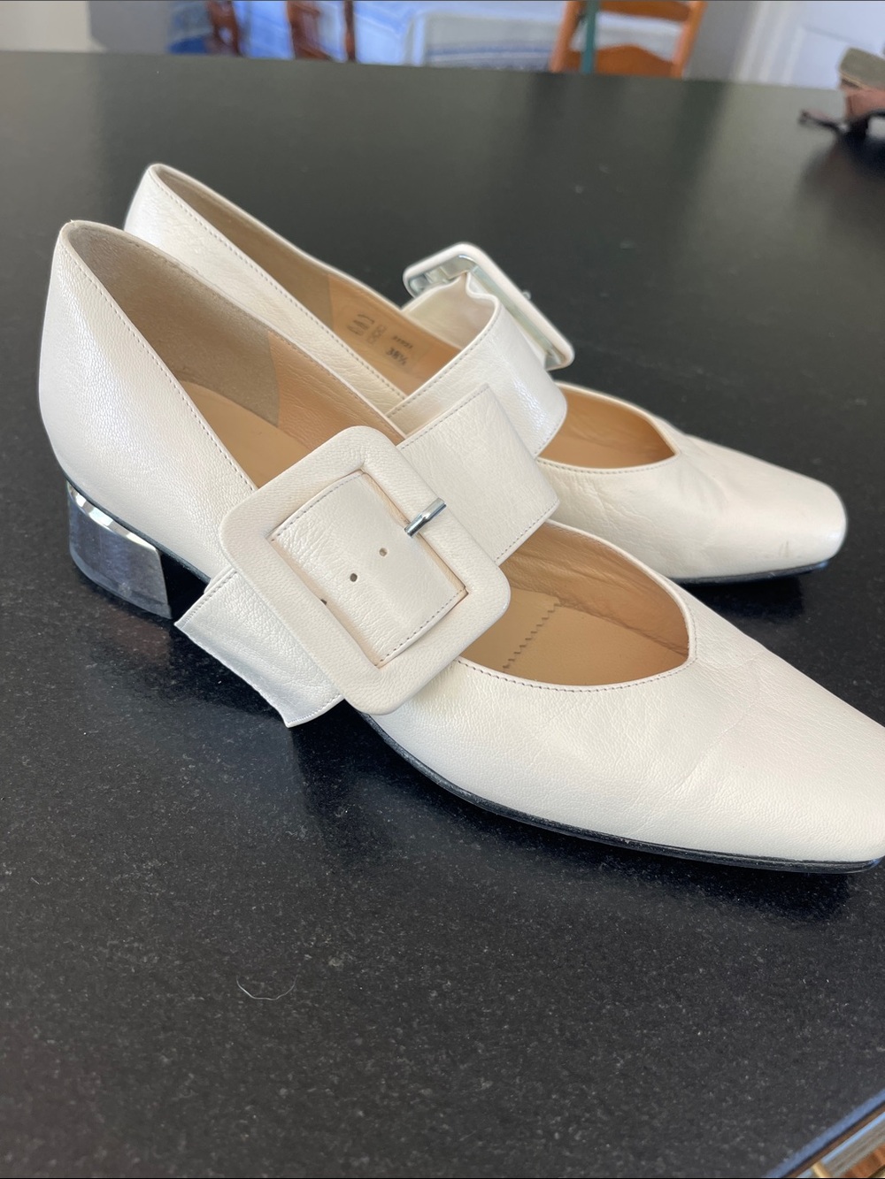 VTG Brunate White Italian Leather Buckle Low Heel Pumps